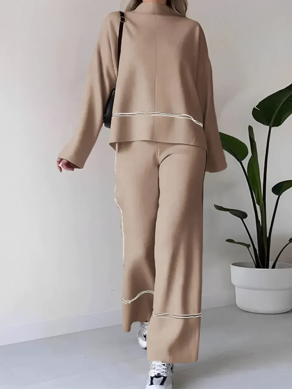 Conjunto Feminino de Tricô com Suéter Mullet Gola Alta e Calça Cintura Alta Confortável - Kim