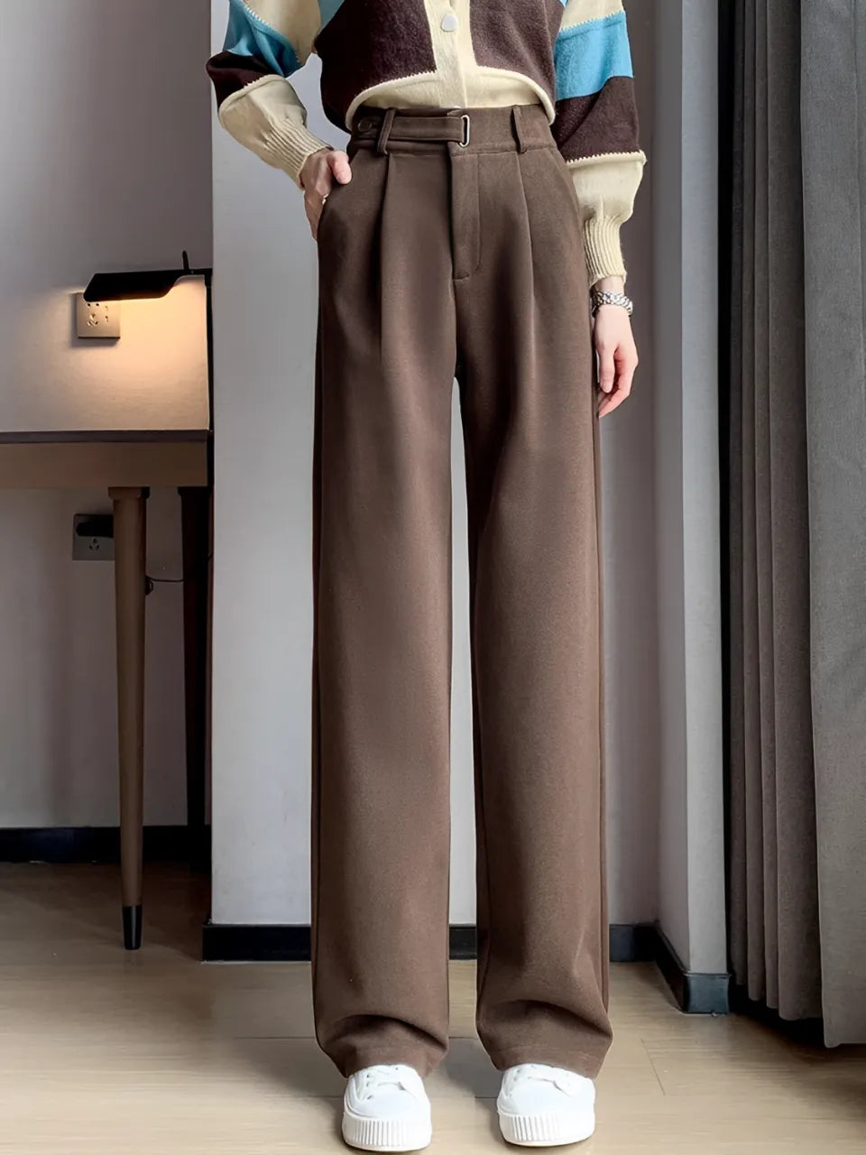 Calça Feminina Wide de Lã Batida com Cintura Alta de Elástico e Bolsos - Maysa.