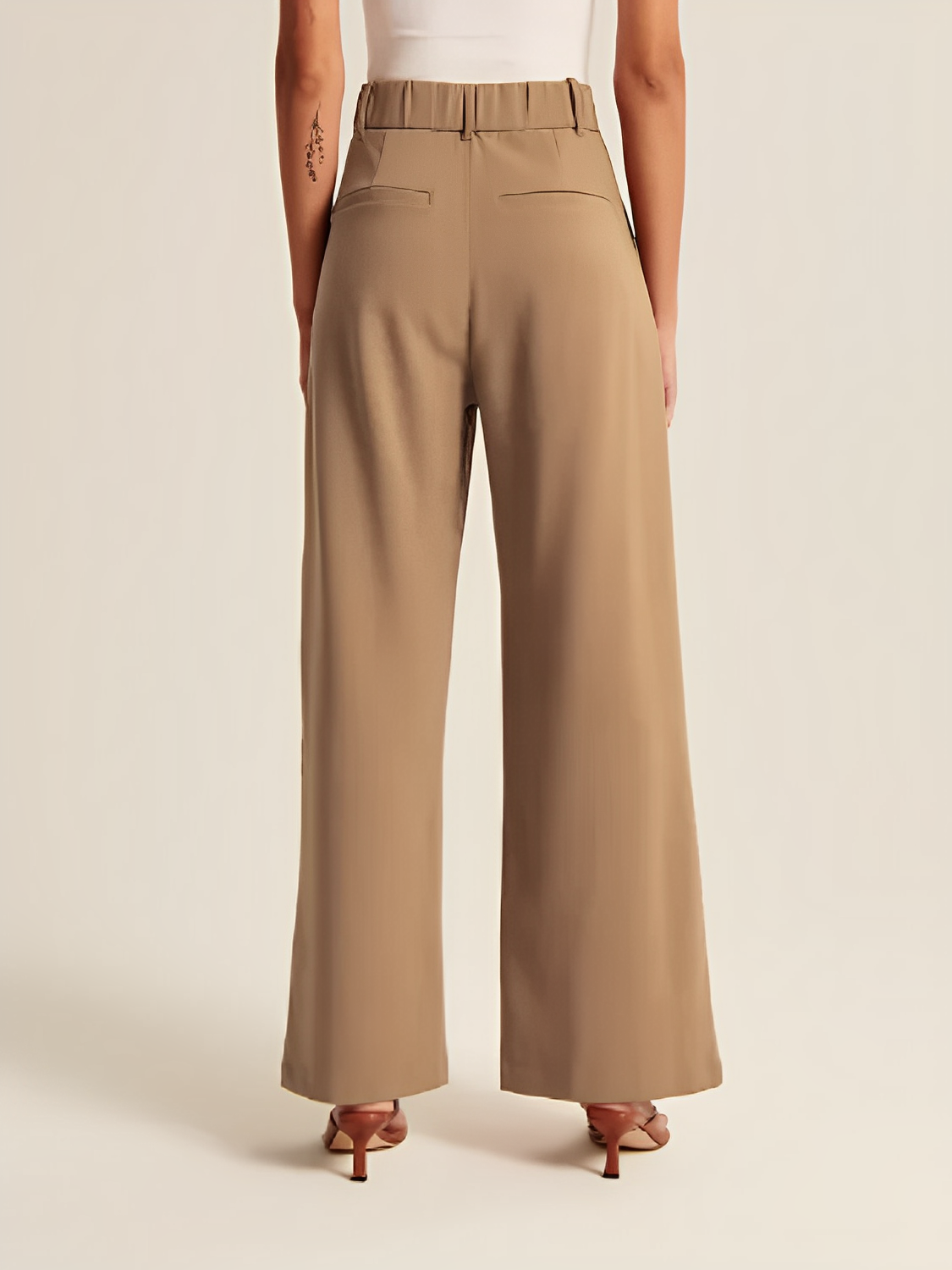Calça Feminina de Alfaiataria com Cintura Alta e Modelagem Wide Leg – Samira