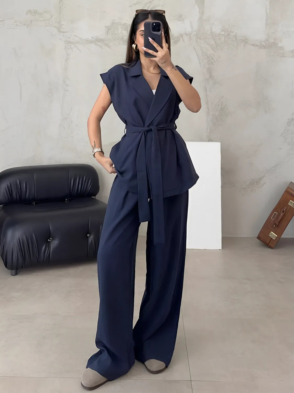 Conjunto Feminino Alfaiataria com Blusa com Amarração na Cintura e Calça Pantalona - Dominique