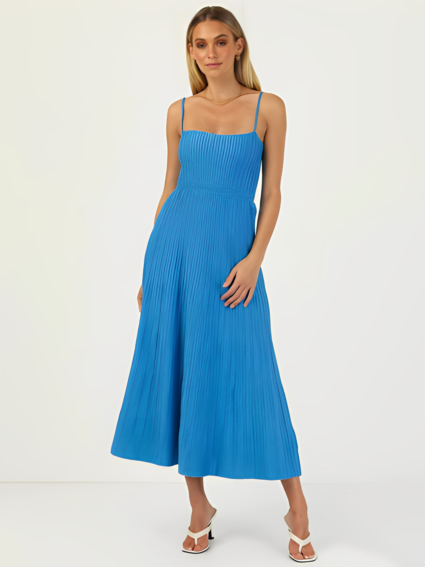 Vestido Feminino Midi Plissado em Tricô com Alças Finas e Cintura Elástica - Nalu