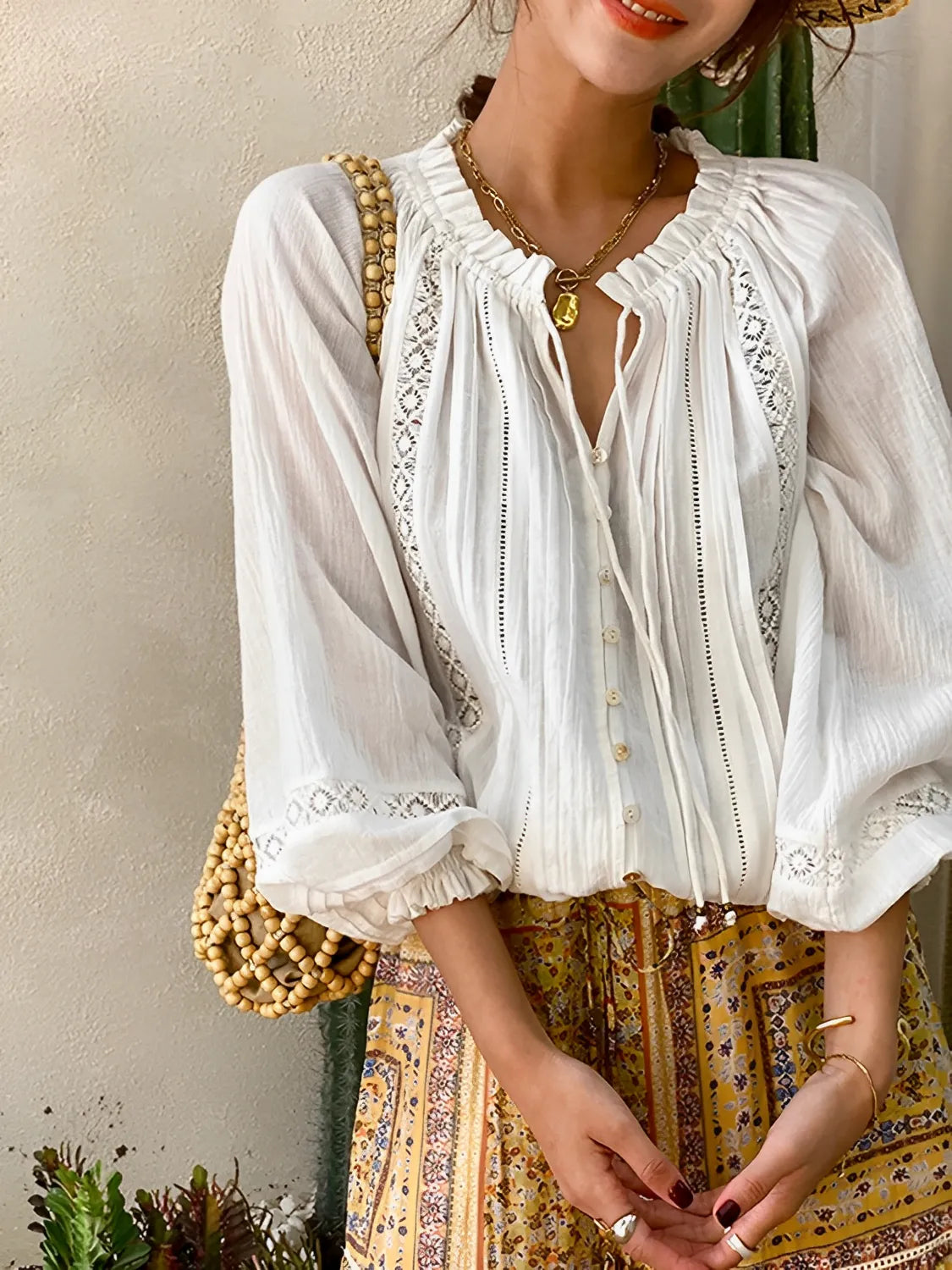 Blusa Feminina Romântica Boho com Gola em V e Mangas Puff - Liz