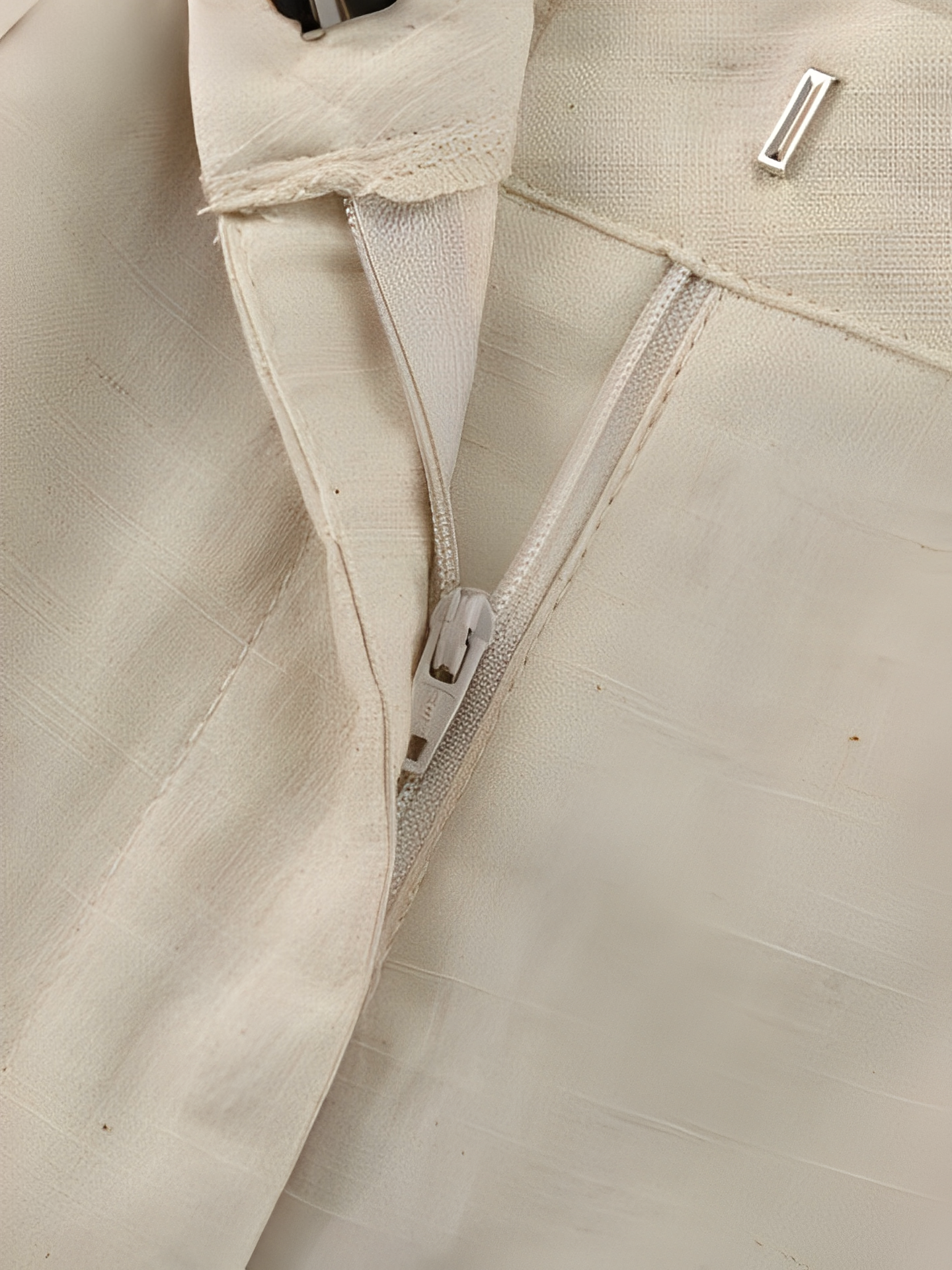 Conjunto Feminino de Linho com Colete de Amarração nas Costas e Bermuda de Cós Elástico - Eleanor