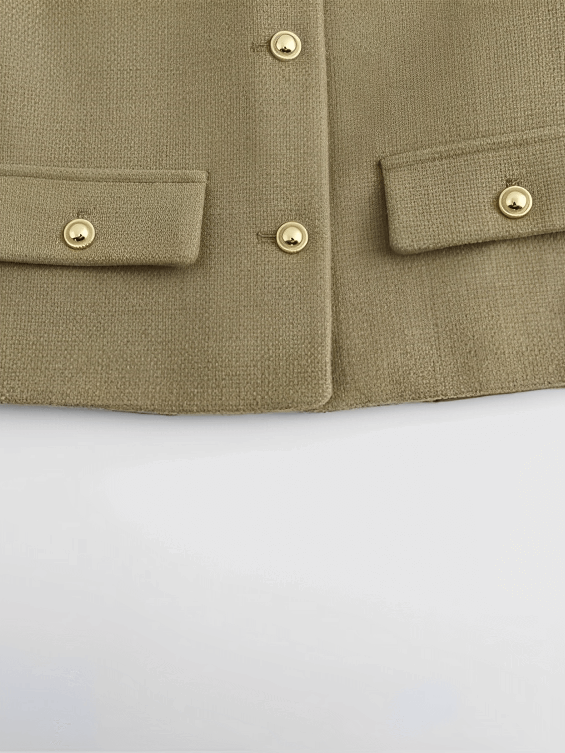 Casaco Feminino Tweed com Bolsos Decorativos e Fechamento em Botões - Angelique
