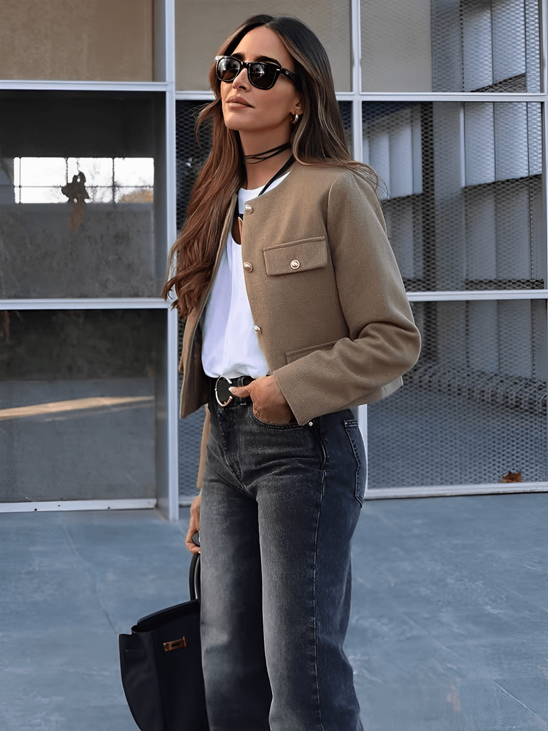 Casaco Feminino Tweed com Bolsos Decorativos e Fechamento em Botões - Angelique