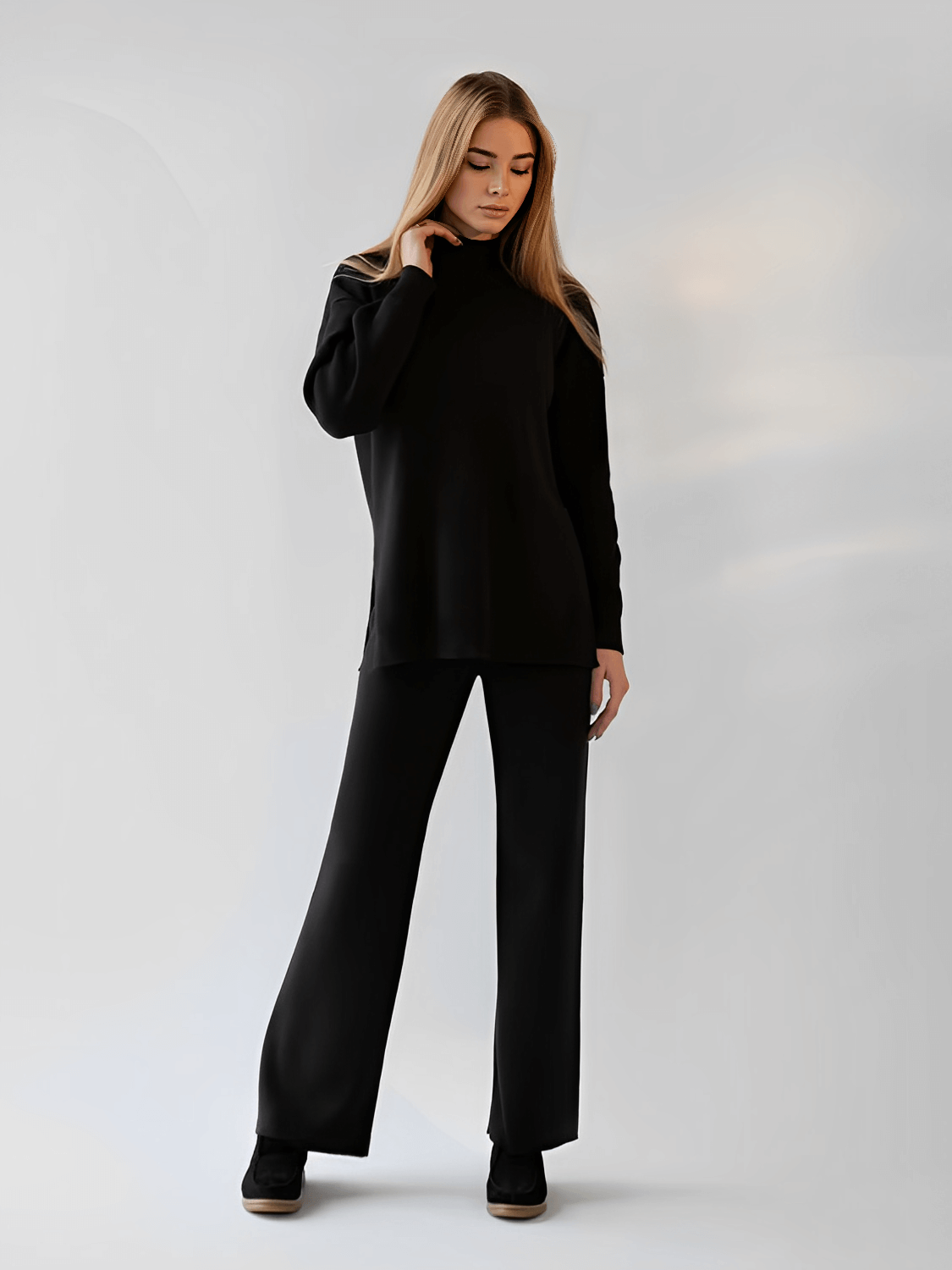 Conjunto Feminino com Suéter Mullet de Gola Alta e Calça Reta Cintura Alta - Manuela
