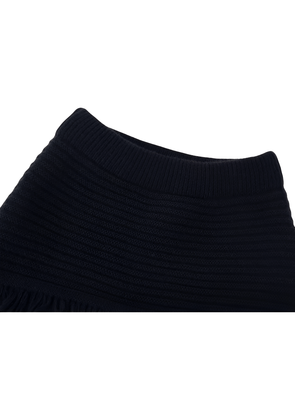 Conjunto Feminino em Tricô com Blusa Manga Longa com Fechamento em Botões e Saia Cintura Alta com Franjas - Monique