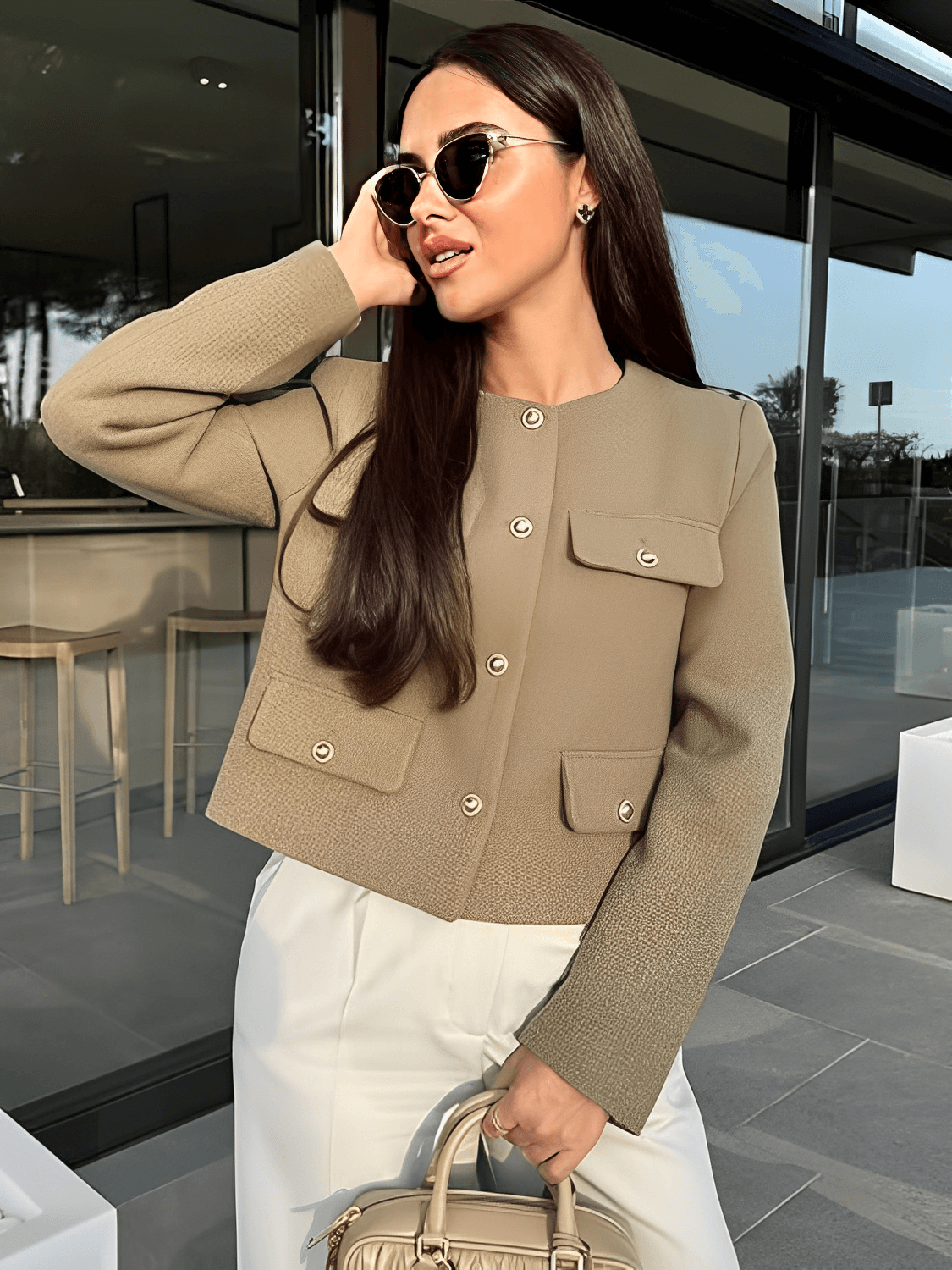 Casaco Feminino Tweed com Bolsos Decorativos e Fechamento em Botões - Angelique