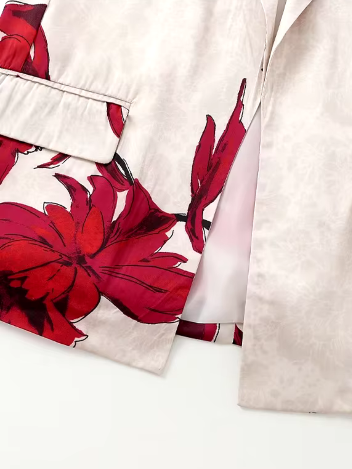Conjunto Feminino Floral de Alfaiataria com Blazer de Botão e Calça Flare - Lia
