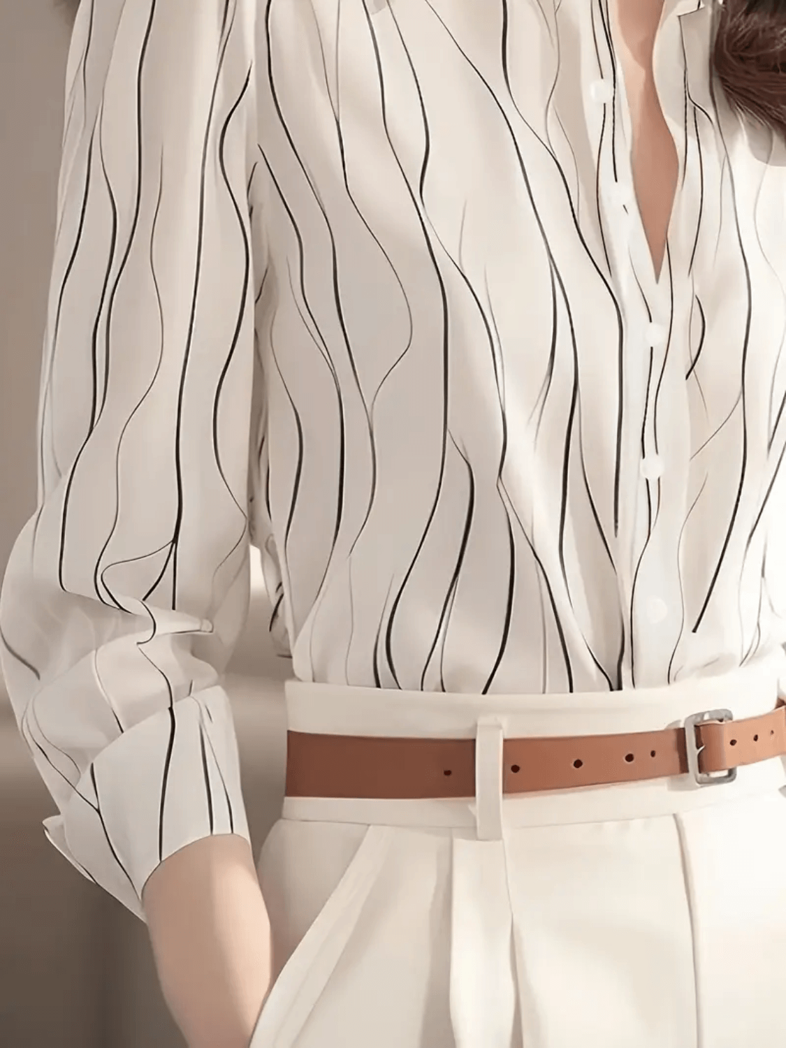 Camisa Feminina Estampada de Manga Longa e Fechamento em Botões - Alba
