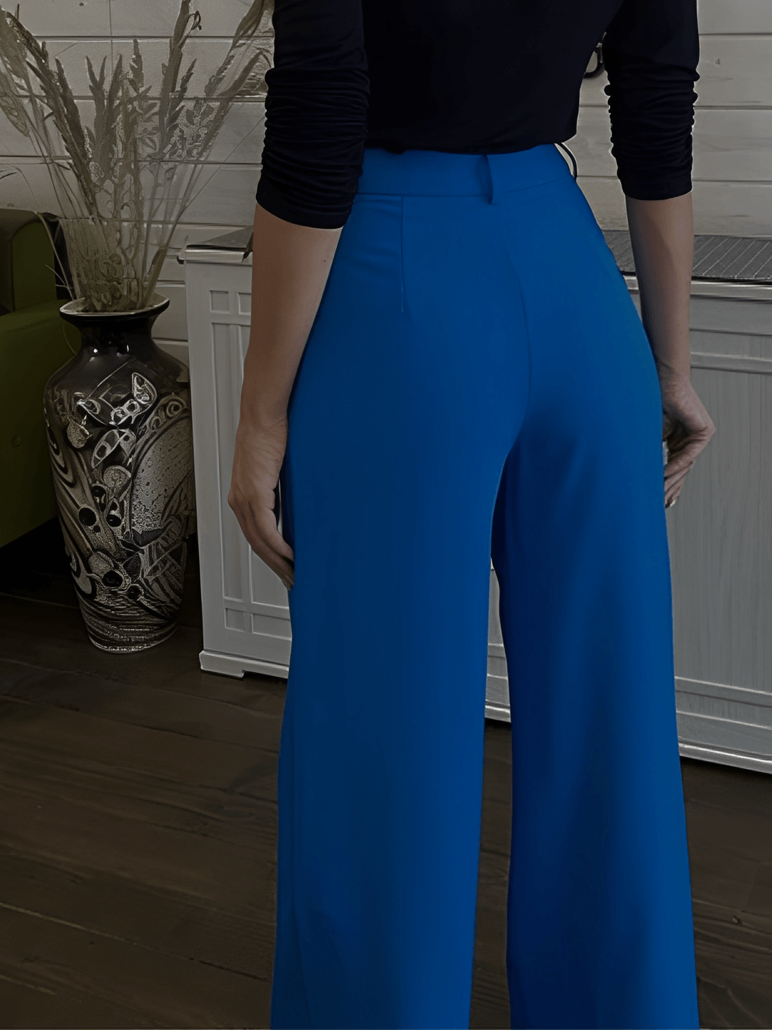 Calça Feminina Wide Leg em Alfaiataria com Cintura Alta e Bolsos – Madison