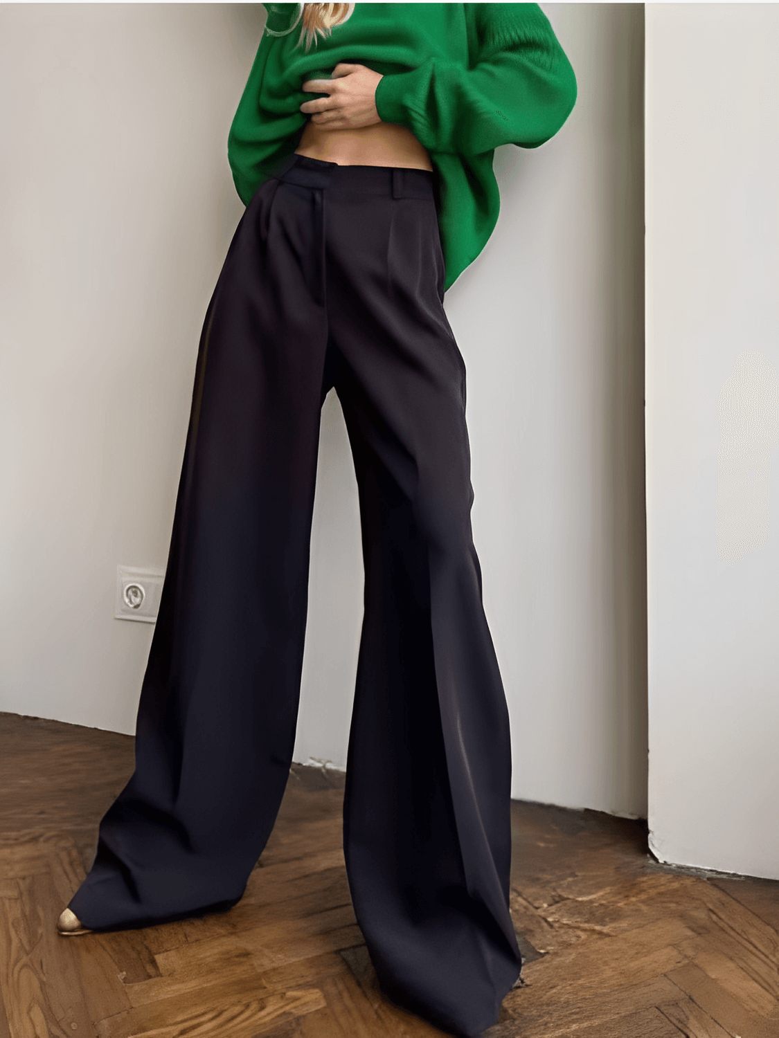 Calça Feminina Wide Leg em Alfaiataria com Cintura Alta e Bolsos – Madison
