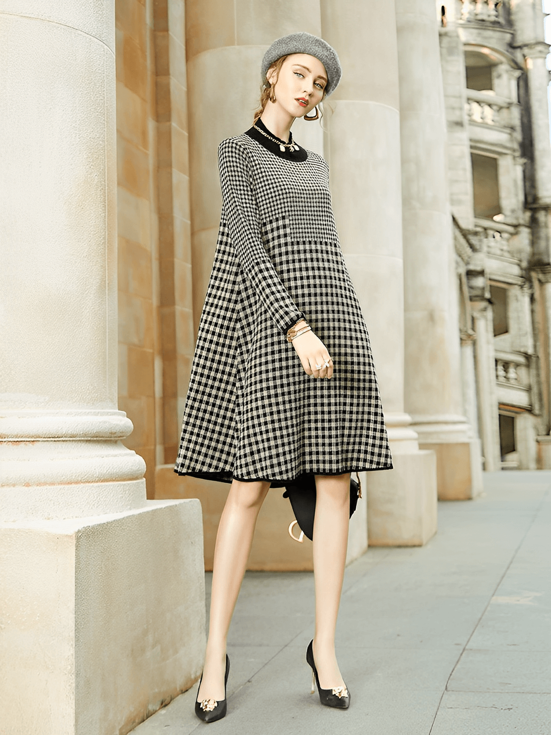 Vestido Feminino em Tricô Estampado Xadrez Vintage com Modelagem Evasê – Genevieve