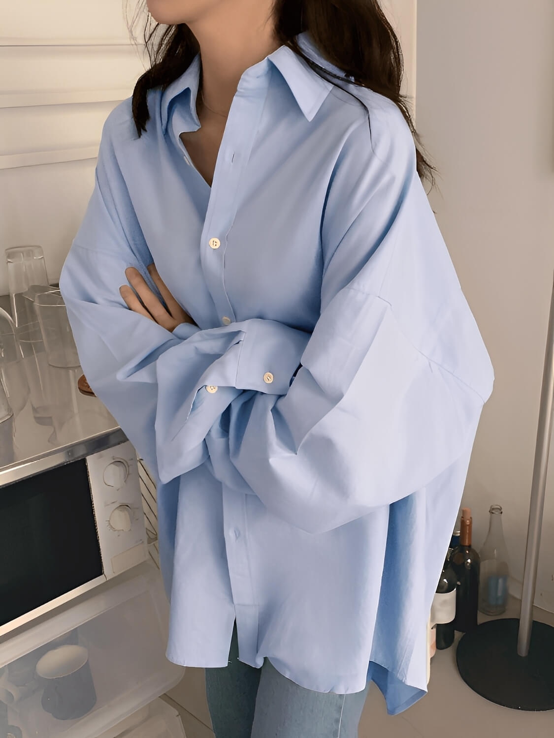 Camisa Feminina Oversized Tradicional com Colarinho Virado e Fechamento em Botões – Lane
