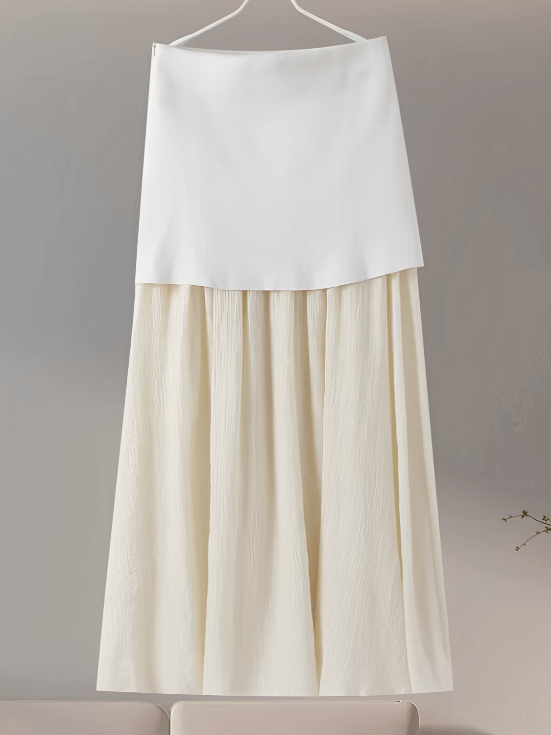 Conjunto Feminino Alfaiataria com Colete de Botões e Saia Longa em Camadas Plissada - Mirella