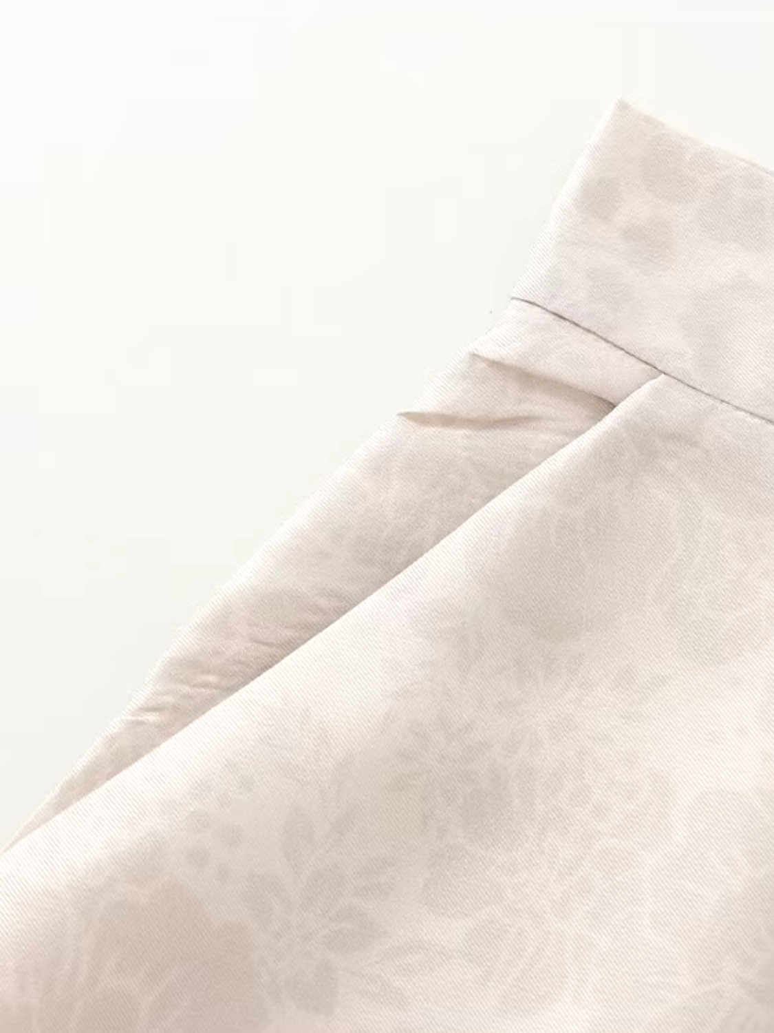 Conjunto Feminino Floral de Alfaiataria com Blazer de Botão e Calça Flare - Lia