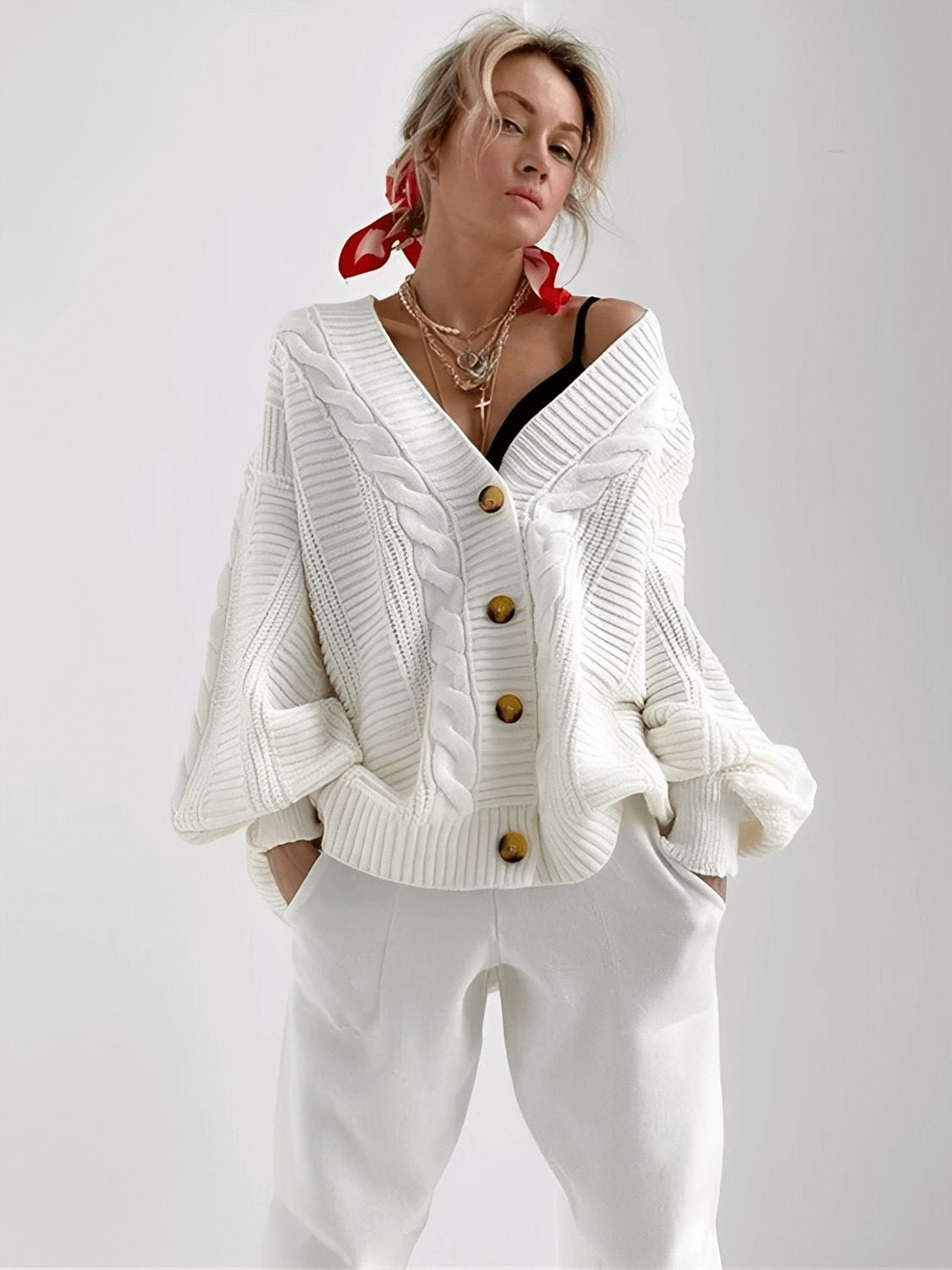 Conjunto Feminino em Tricô com Cardigan Oversized Decote V e Calça Lápis com Cintura Elástica – Liana