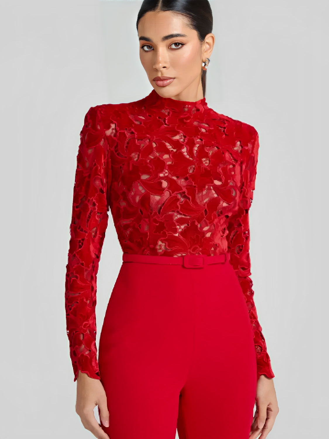 Macacão Feminino Elegante de Manga Longa com Renda e Calça Flare com Cinto - Yeva
