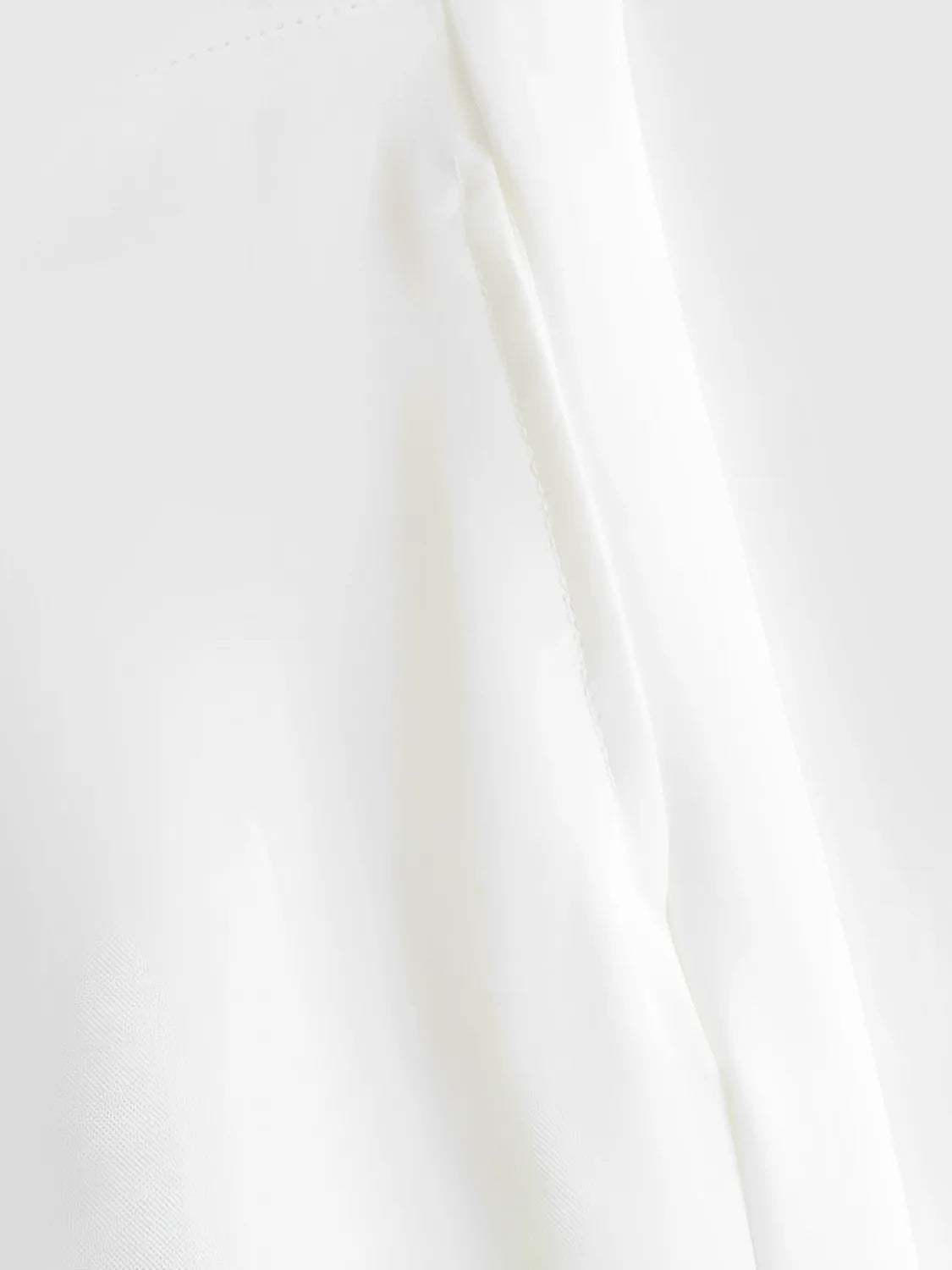 Conjunto Feminino Alfaiataria Blusa com Abotoamento Frontal e Shorts Cintura Alta - Ava