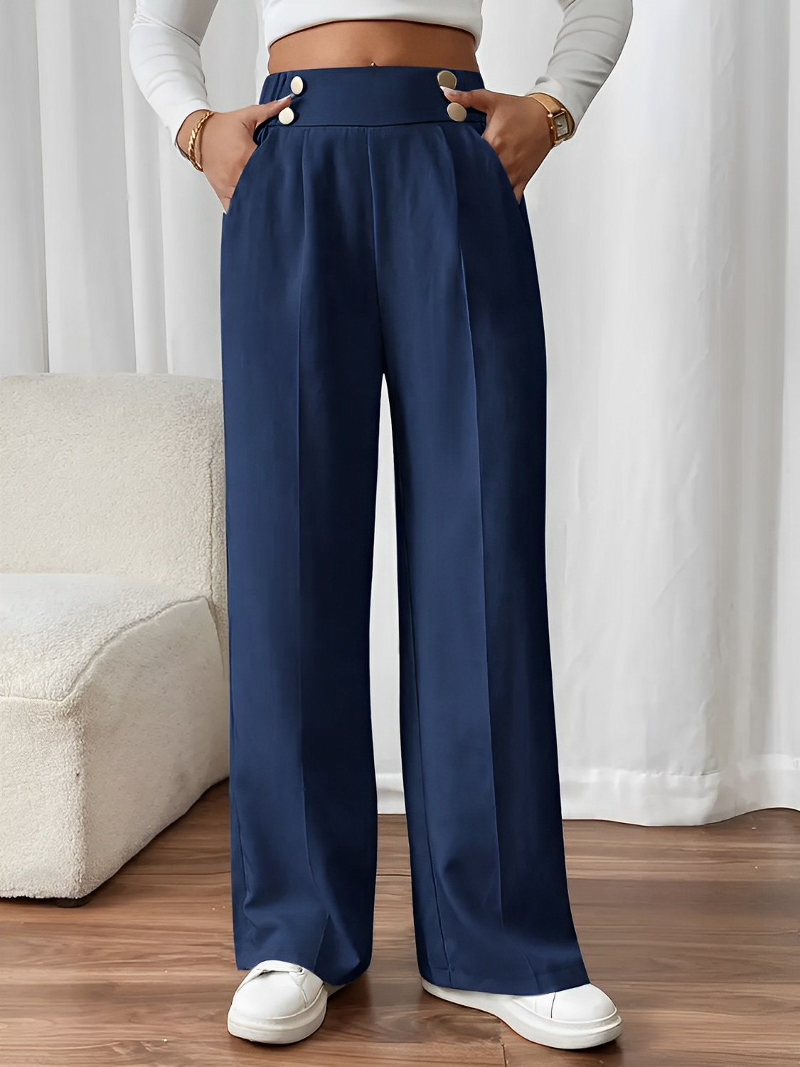 Calça Feminina de Alfaiataria Reta com Botões Decorativos Cintura Elástica e Bolsos Funcionais - Lizete