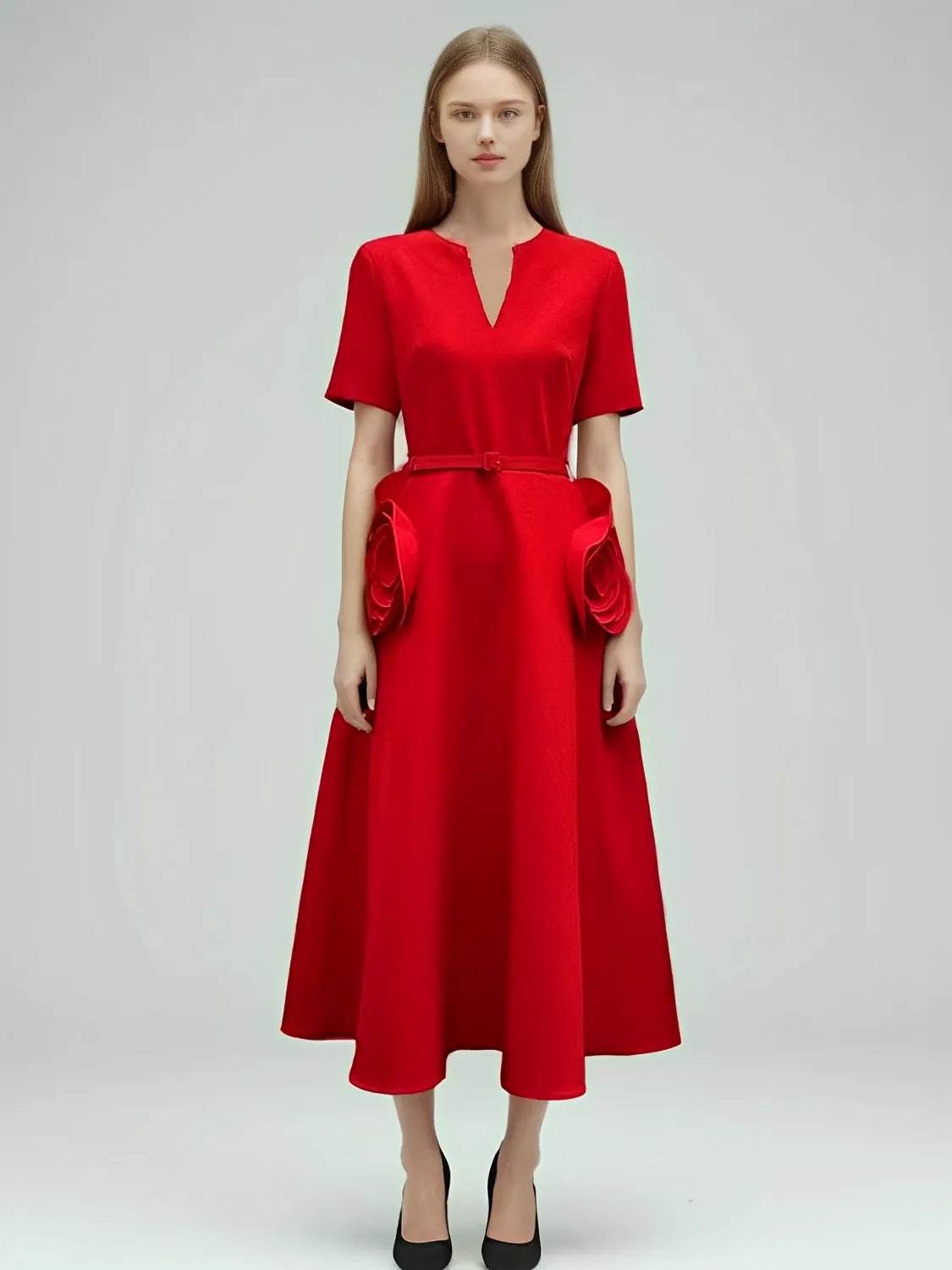 Vestido Feminino Midi Elegante com Aplique de Flor Cinto e Decote em V - Matilda