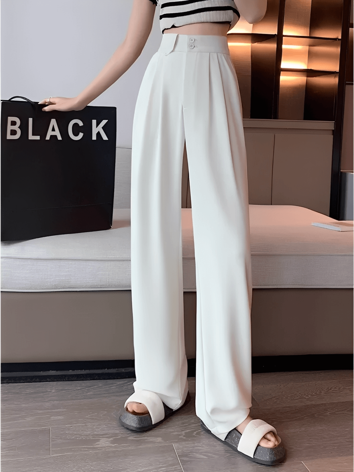 Calça Feminina Alfaiataria Wide Leg Cintura Alta com Lenço Estampado Removível e Bolsos – Amara