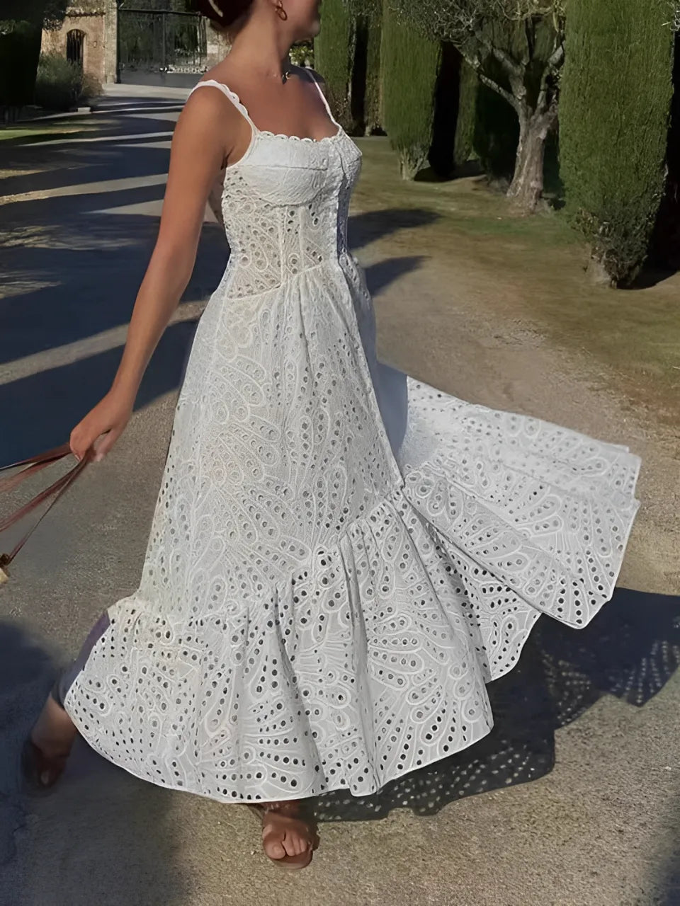 Vestido Feminino Midi de Laise com Babados e Elástico nas Costas - Marina
