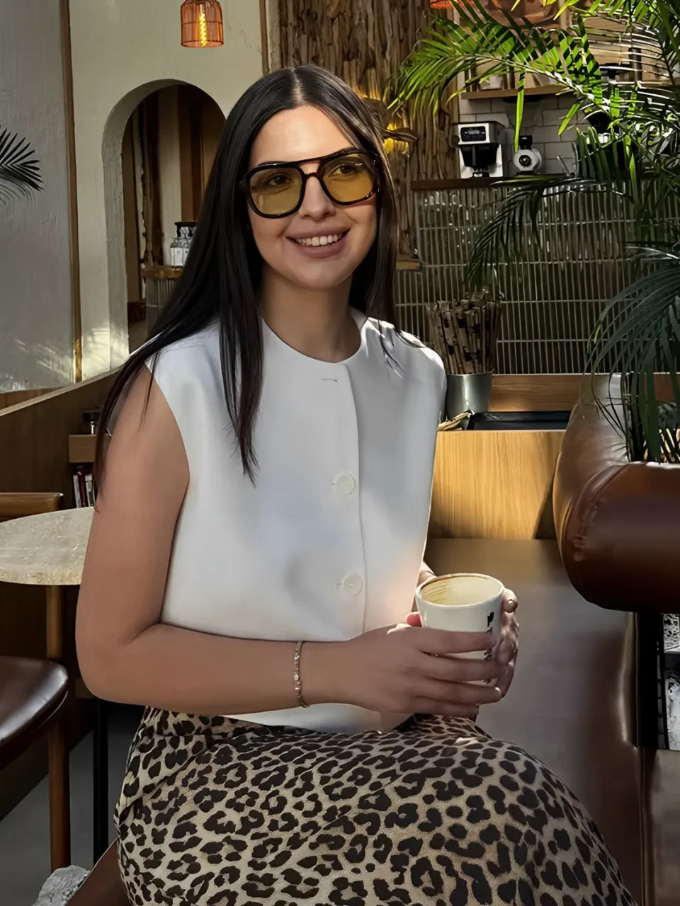 Blusa Feminina Manga Curta com Botões Frontais - Bersan
