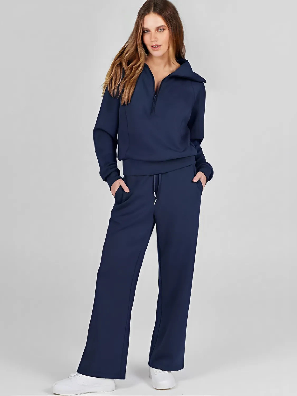 Conjunto Feminino com Suéter Gola Alta Ajustável e Calça Cintura Média com Ajuste de Cordão - Alessandra