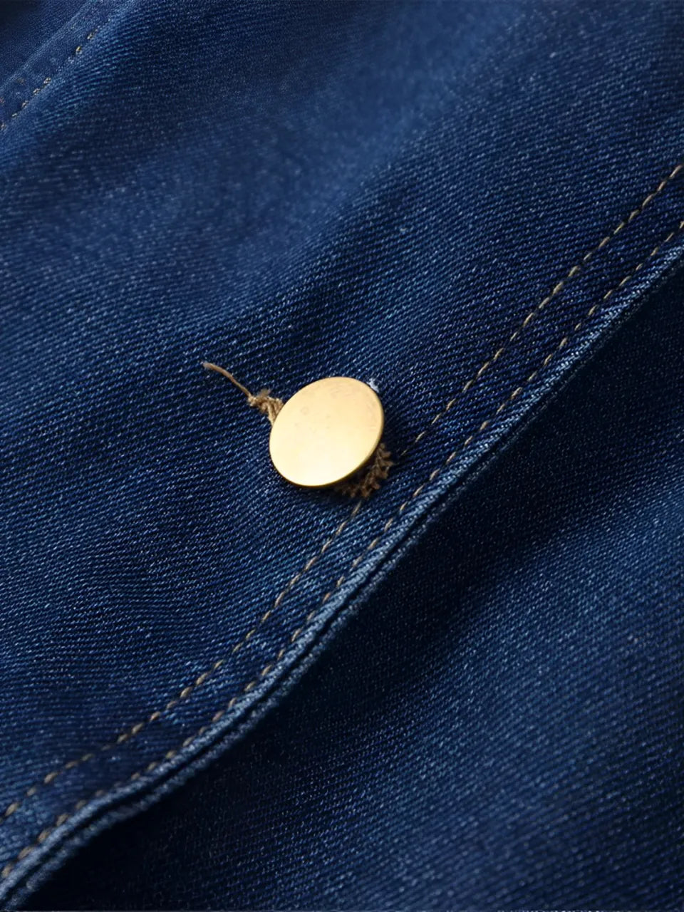 Conjunto Feminino Jeans com Colete de Botões e Short de Cintura Alta - Raiza
