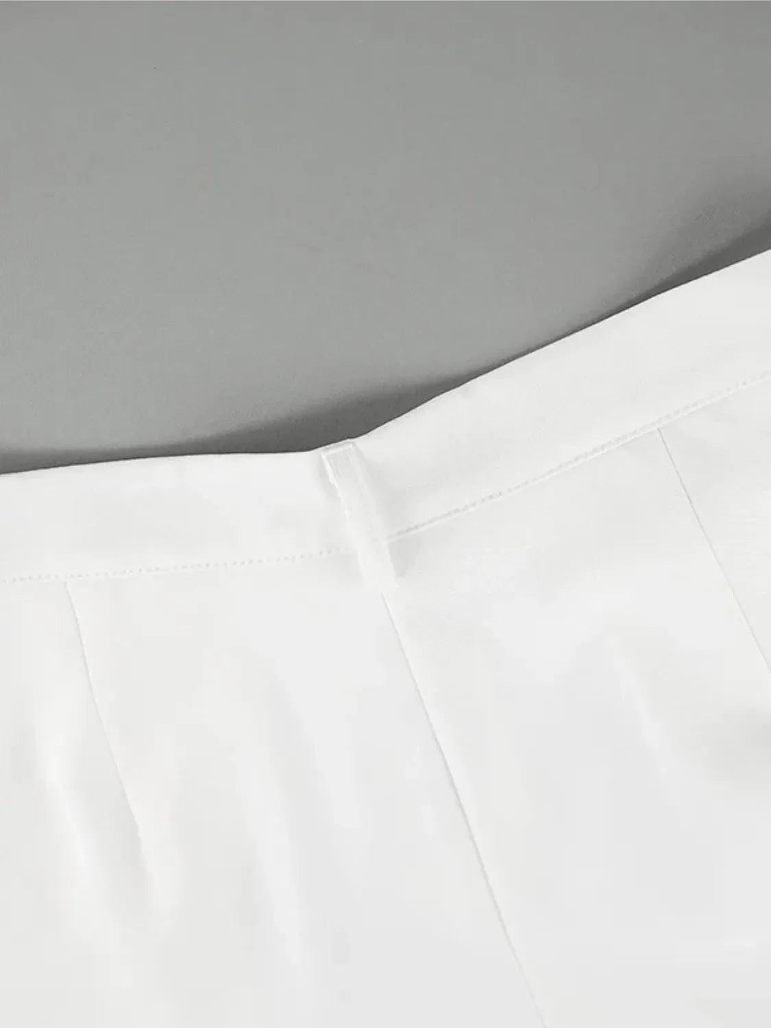 Calça Feminina Pantalona Branca Cintura Alta com Fecho e Zíper - Zoe