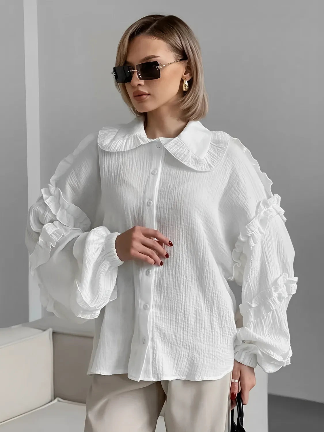 Camisa Feminina de Algodão com Babados nas Mangas e Gola - Chloe
