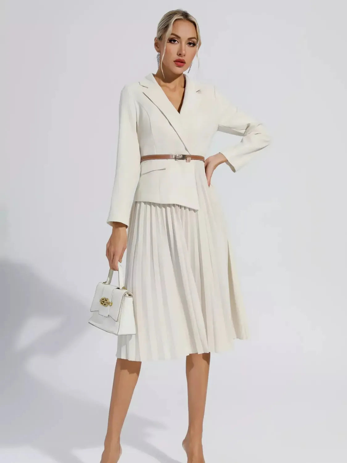 Vestido Feminino Alfaiataria Blazer com Saia Plissada e Cinto - Hana