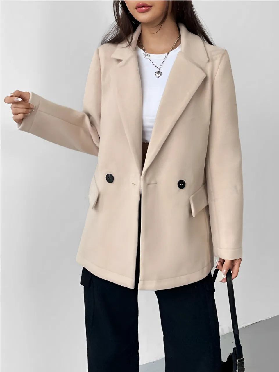Blazer Feminino com Fechamento em Botões e Fenda nas Costas - Thalia