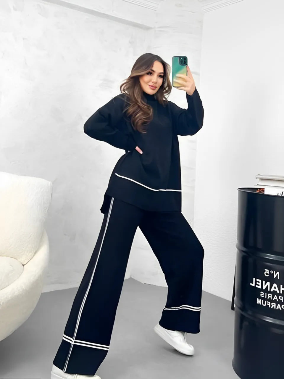 Conjunto Feminino de Tricô com Suéter Mullet Gola Alta e Calça Cintura Alta Confortável - Kim