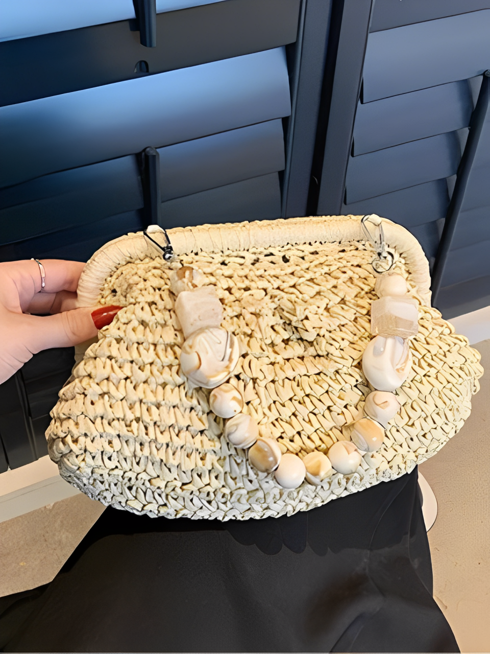 Bolsa Feminina Clutch em Palha com Alça de Pedrarias - Laila