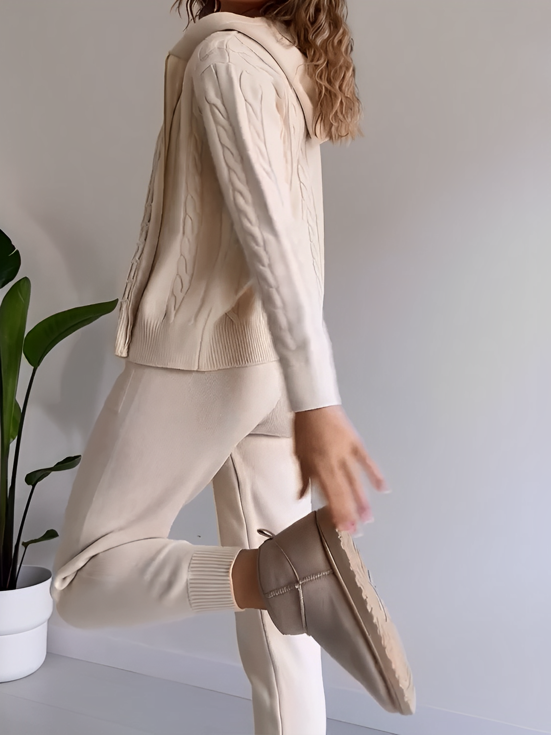 Conjunto Feminino de Tricô com Jaqueta Texturizada com Zíper e Calça Jogger de Cintura Elástica - Ciara [ FRETE FULL]