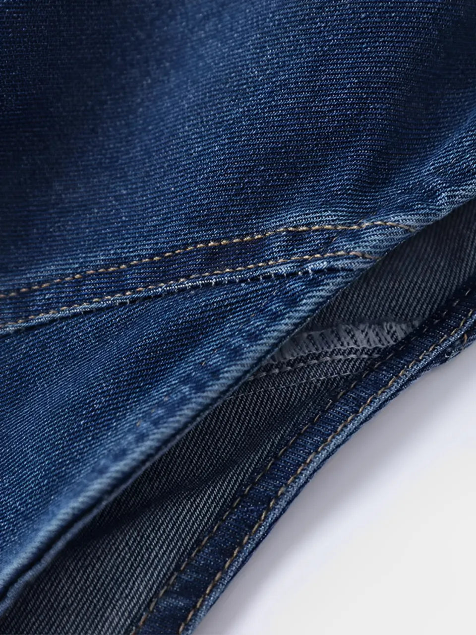 Conjunto Feminino Jeans com Colete de Botões e Short de Cintura Alta - Raiza