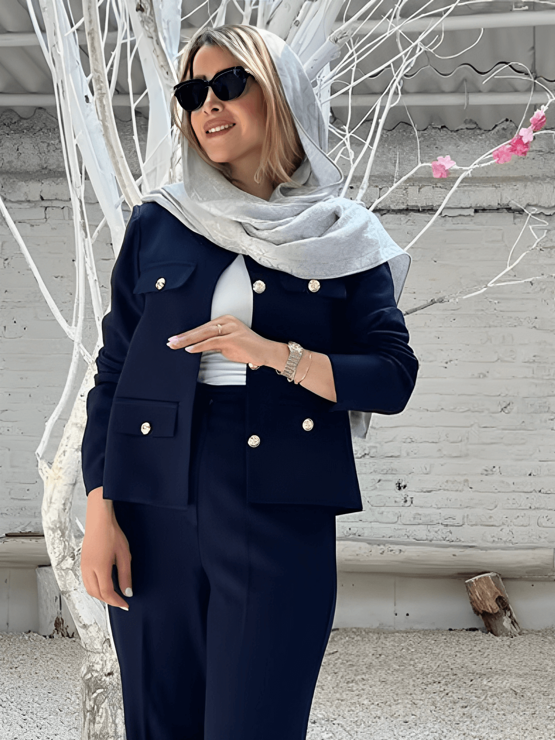 Casaco Feminino Tweed com Bolsos Decorativos e Fechamento em Botões - Angelique