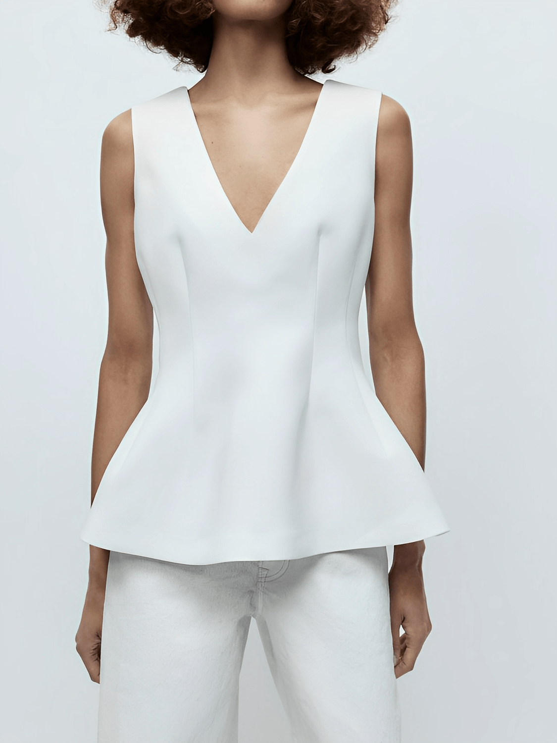 Blusa Feminina Peplum com Decote V e Ajuste Acinturado e Zíper nas Costas  – Marisa