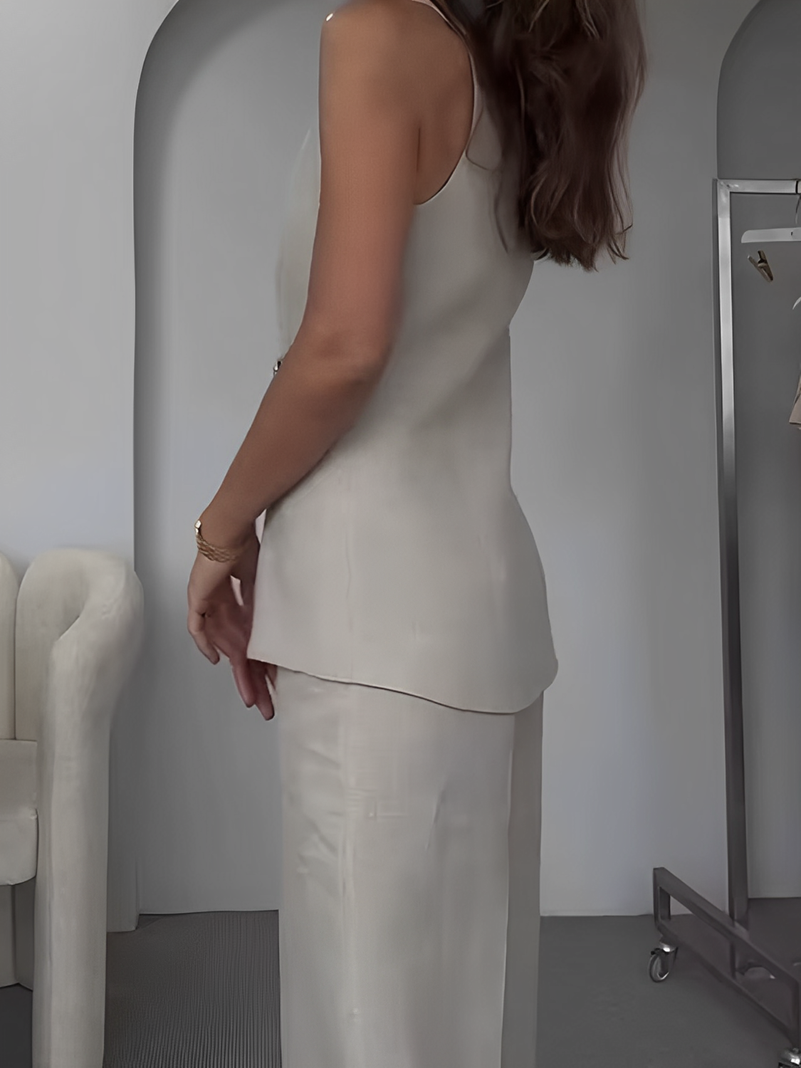 Conjunto Feminino de Alfaiataria com Colete Acinturado de Botões Maxi e Calça Reta com Fenda - Brenda [FRETE FULL]