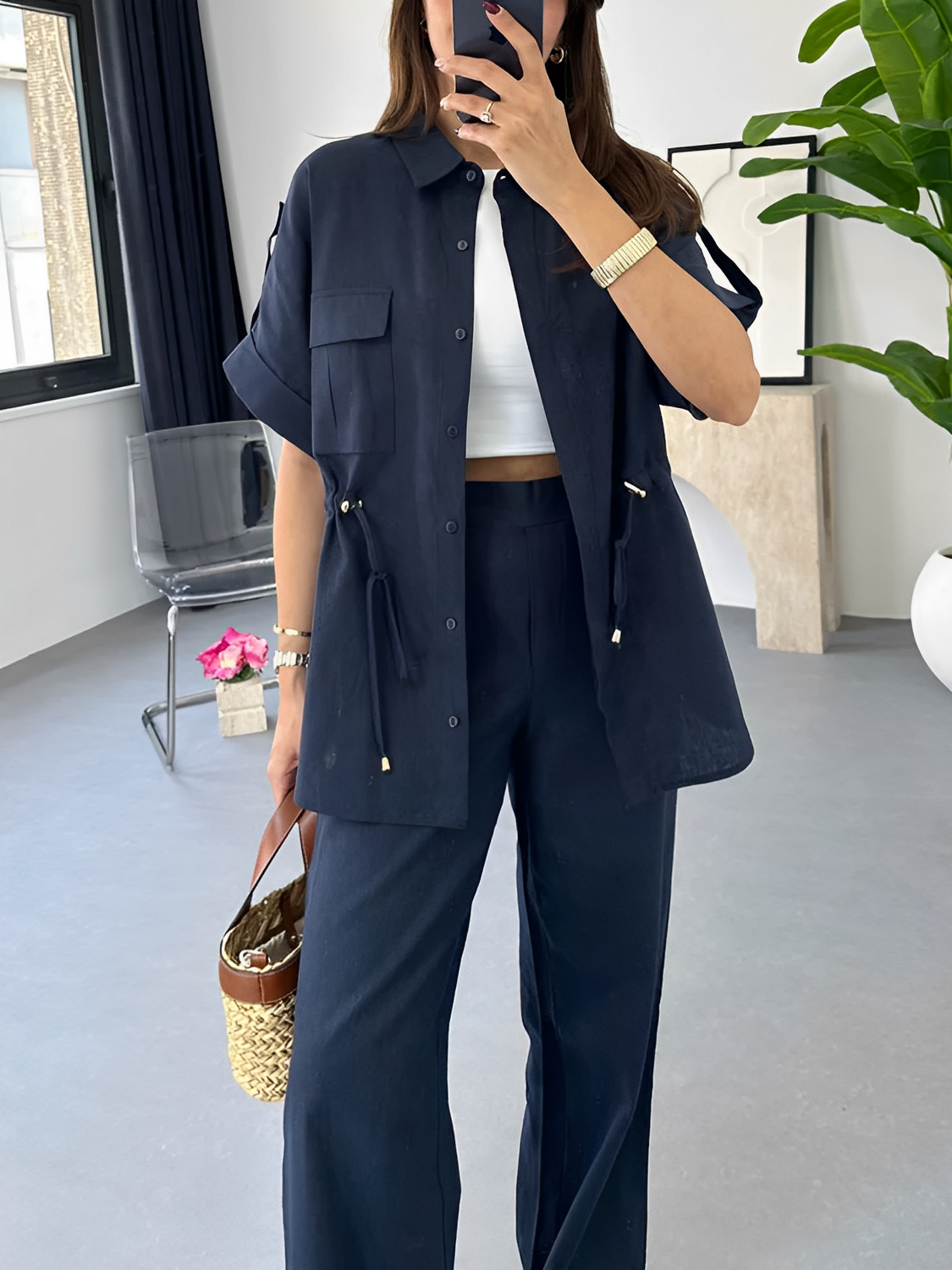 Conjunto Feminino Casual com Camisa de Manga Curta Oversized Ajustável e Calça Wige Leg Cintura Alta - Olga