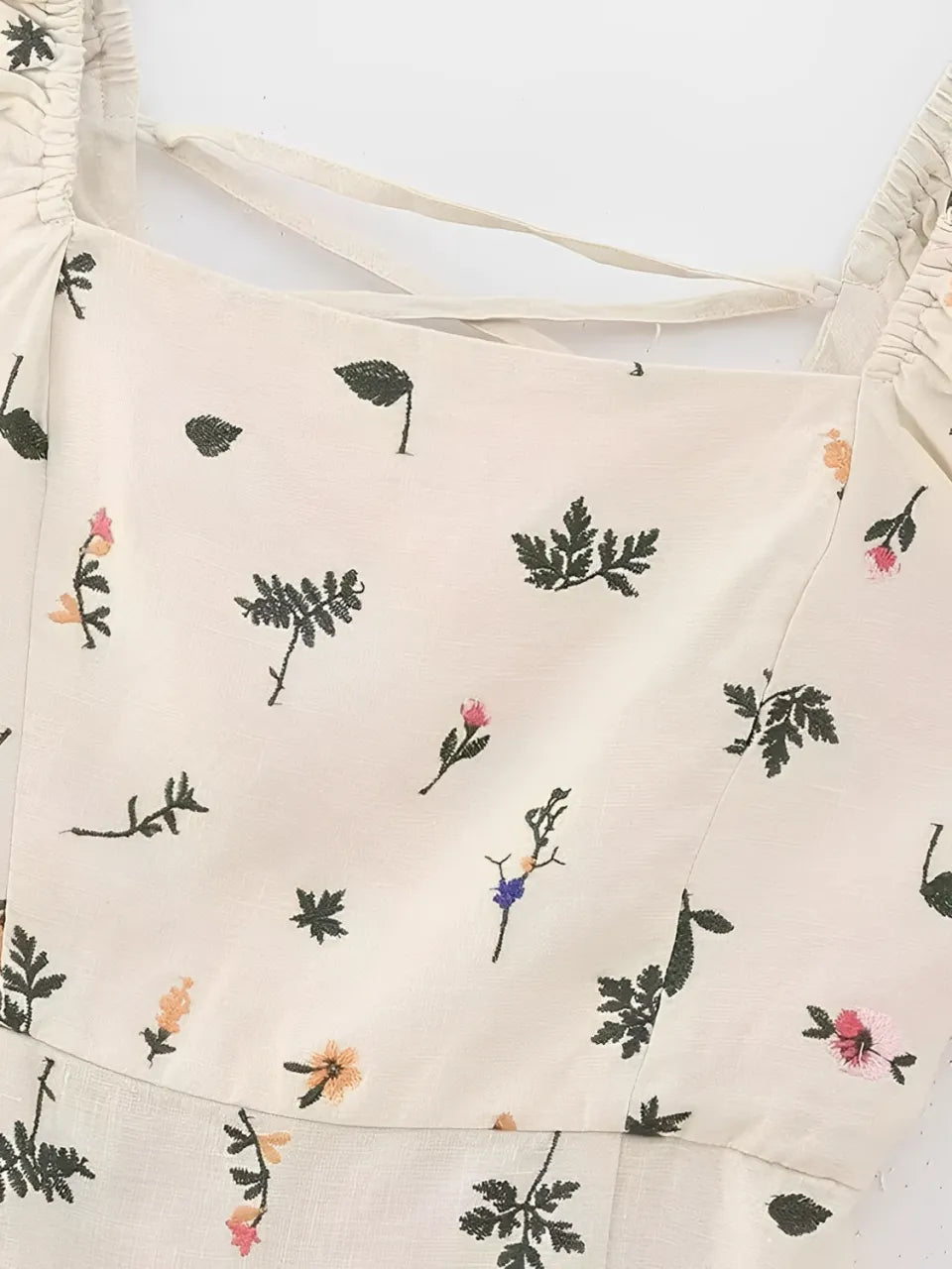 Vestido Feminino Midi de Linho com Estampa Floral e Amarração nas Costas - Malu