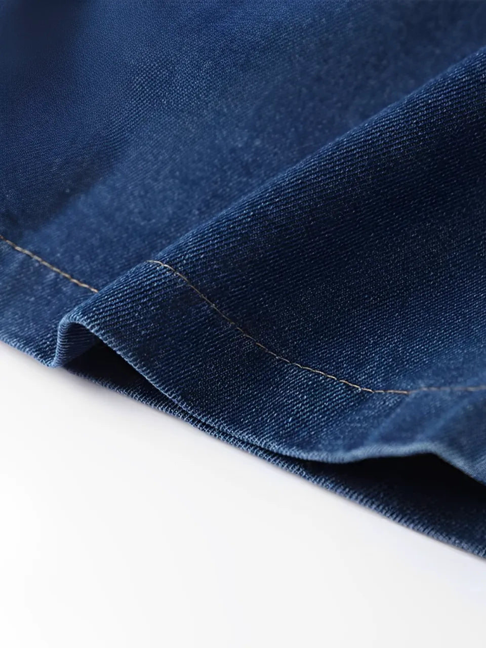 Conjunto Feminino Jeans com Colete de Botões e Short de Cintura Alta - Raiza