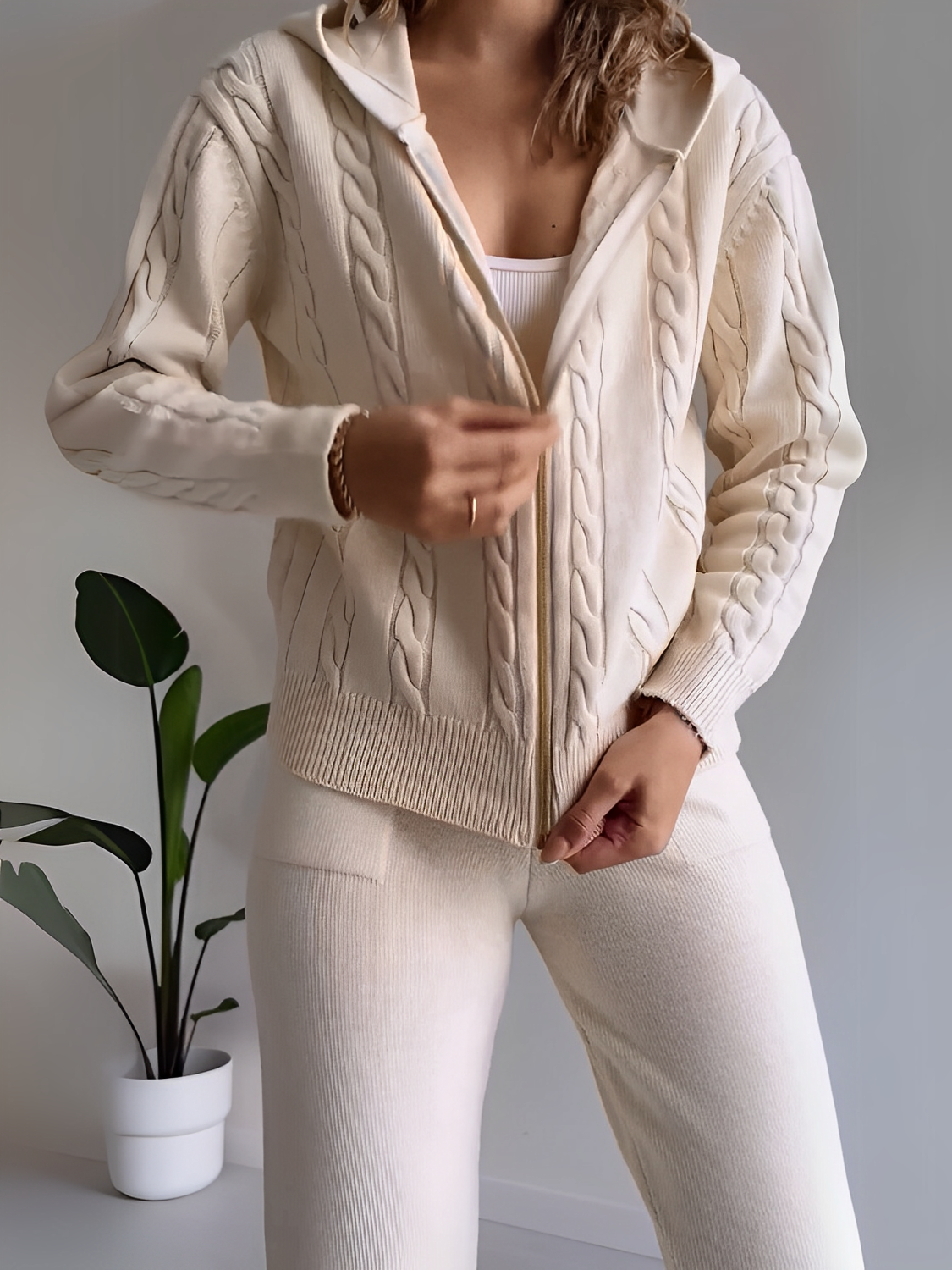Conjunto Feminino de Tricô com Jaqueta Texturizada com Zíper e Calça Jogger de Cintura Elástica - Ciara [ FRETE FULL]