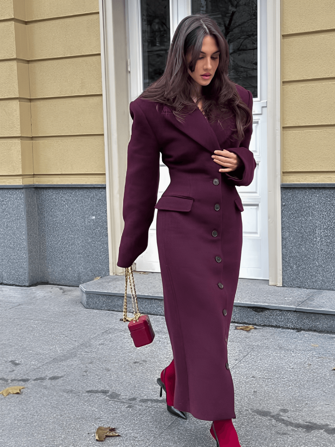 Sobretudo Feminino Longo em Lã Batida Acinturado com Lapela e Bolsos Decorativos – Mandy
