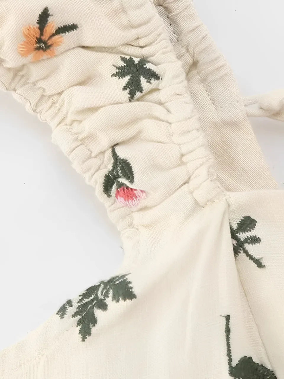 Vestido Feminino Midi de Linho com Estampa Floral e Amarração nas Costas - Malu