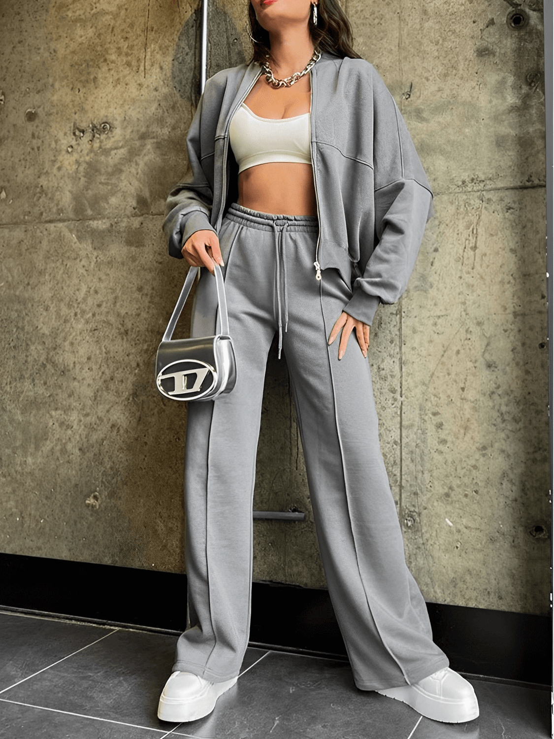 Conjunto Feminino com Jaqueta de Zíper e Calça Reta com Bolsos - Bruna [FRETE FULL]