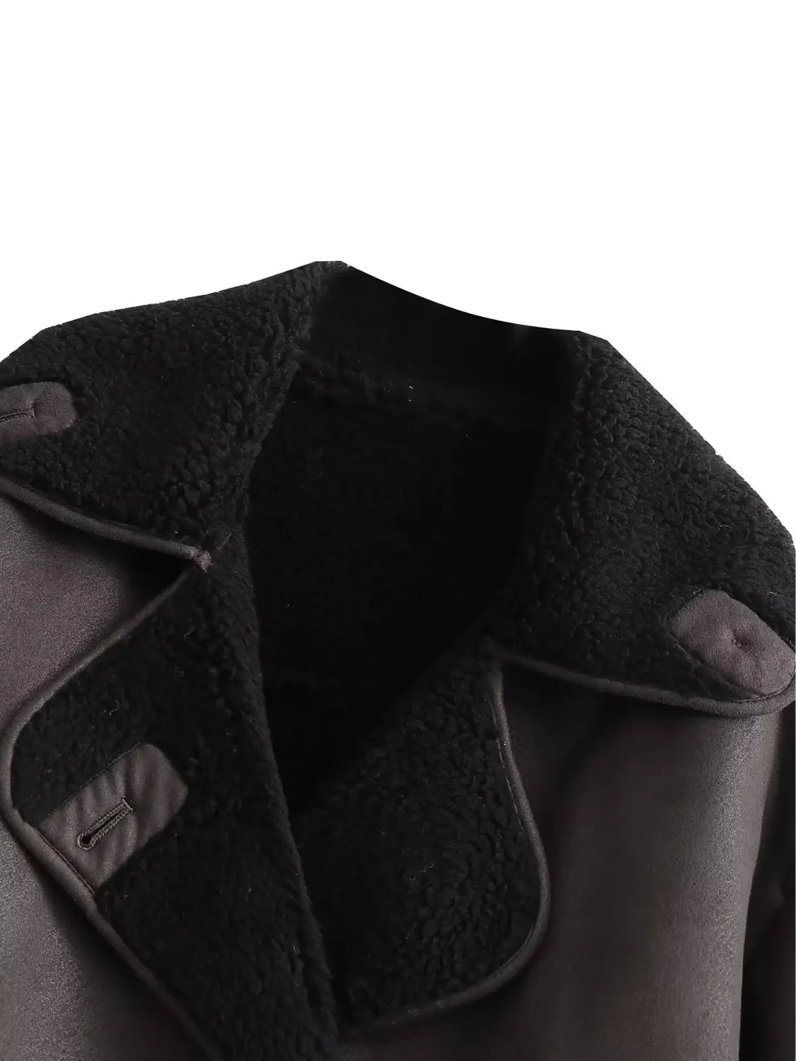 Casaco Feminino Oversized Peluciado em Couro PU com Botões e Bolsos - Giselle