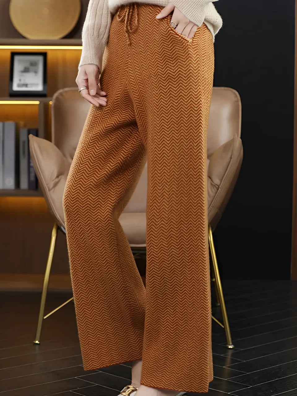 Calça Feminina Wide de Lã Texturizada com Cadarço na Cintura - Hellen